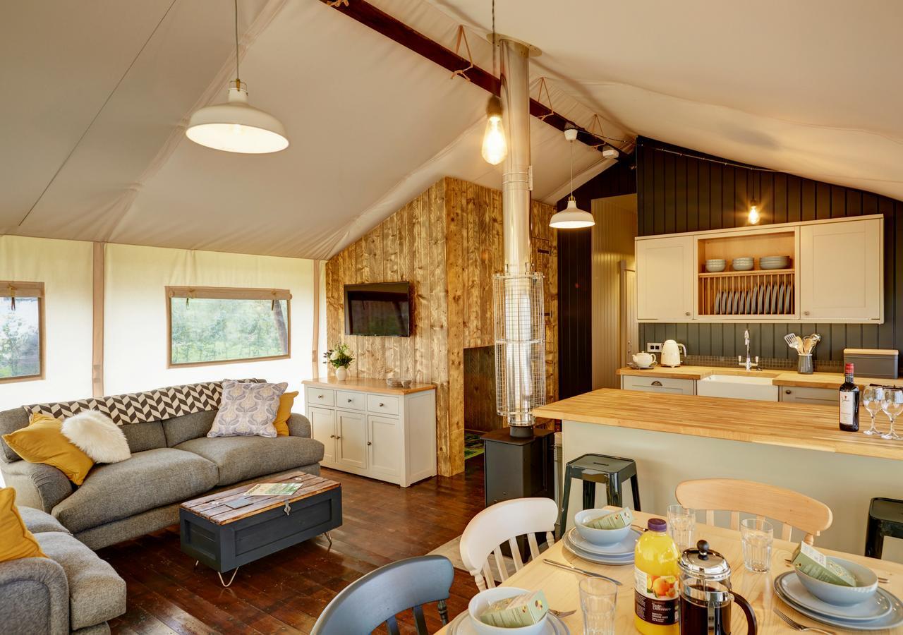 Love2Stay Glamping Resort Shrewsbury Ngoại thất bức ảnh